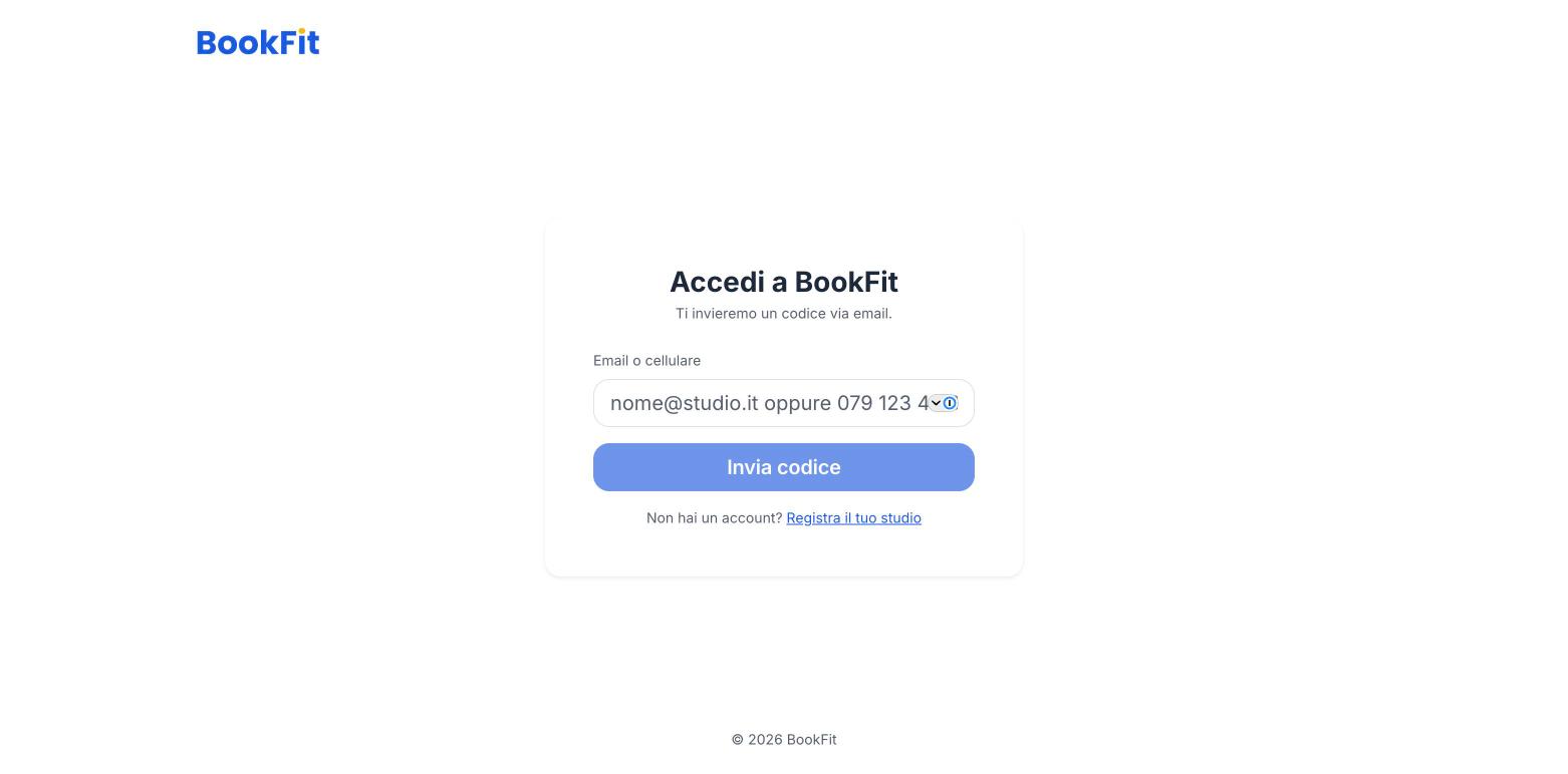 Schermata di accesso: si entra con l’email oppure con il numero di cellulare